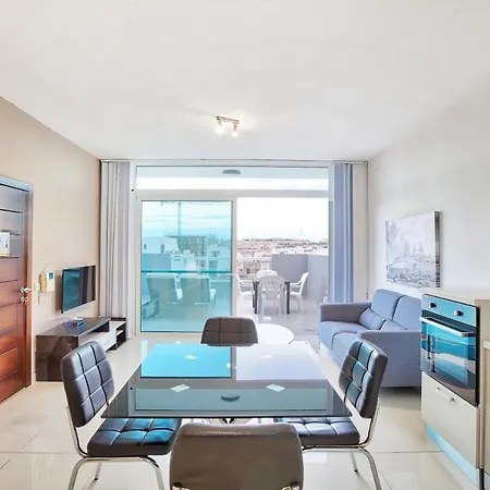 Beautiful, 2br Penthouse With Large Balcony + Bbq By 360 Estates شقة Gzira
