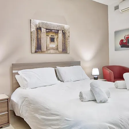 Beautiful, 2br Penthouse With Large Balcony + Bbq By 360 Estates * Gzira