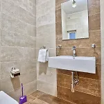 Beautiful, 2br Penthouse With Large Balcony + Bbq By 360 Estates *
