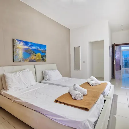 Beautiful, 2br Penthouse With Large Balcony + Bbq By 360 Estates 아파트